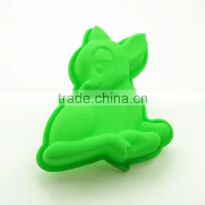 11188 FDA/LFGB Deer Shape Silicone Cake Mold thumbnail-1