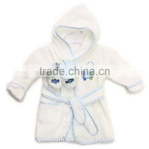 Hot Selling Wholesale Welsoft 100% Cotton Baby Bathrobe Sleeveless Bathrobe thumbnail-1