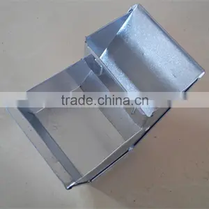 Wholesale Automatic Rabbit Feeders in 10cm and 15cm in Cage thumbnail-3