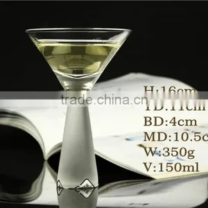 Best Price With Good Quality Martini Glass Hot Selling Crystal Cocktail Glass Special Machine Pressed Base thumbnail-3