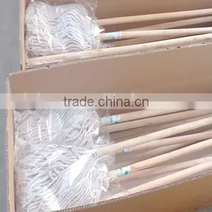 Wooden Handle Cotton Mop thumbnail-4