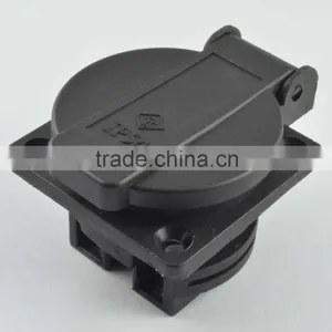 16a 250v European Waterproof Socket With Transparent Cover thumbnail-2