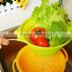 Green Silicone Folding Kitchenware Colander With Handle thumbnail-1