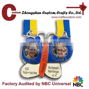 Promotional New Products Expert Factory Custom Photo Insert Cameo Decorative Medal Metal Photo Frame Medal thumbnail-1