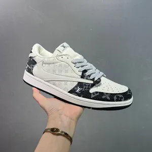 AJ1 Travis Scott x Air Jordan 1 ” Reverse Mocha thumbnail-2