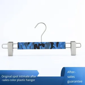 Plastic Hangers for Wholesale, Non-slip Design, Suitable for Clothing Stores and Homes, Multiple Colors Available thumbnail-4