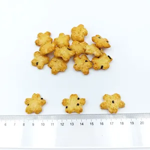 Charming Sakura Cherry Blossom Shape Japanese Style Rice Crackers Soy Sauce Flavor for Wholesale Distributors thumbnail-5