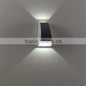 High Power Die-cast Aluminium Body and Clear Glass Diffuser LED2*1W in Black Unique Shape for Wall Decoration thumbnail-3