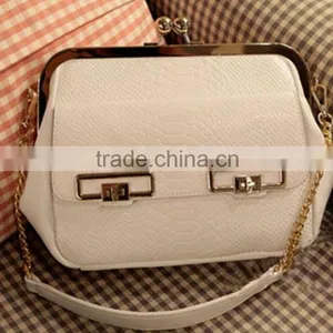 Hot Sale Fahion Different Colors Crocodile Metal Frame Handbags thumbnail-3