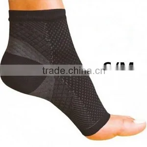 NEW Compression Foot Sleeve For Plantar Fasciitis, Arch Pain thumbnail-2