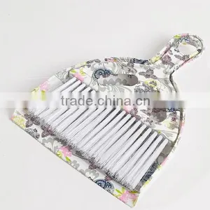 Printed Plastic Dustpan and Brush Set for Table thumbnail-3