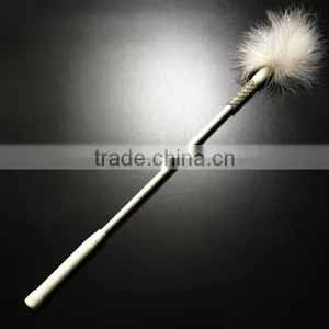 50CM WHITE RIDING CROP WITH CRYSTALS FOR KIDS BEAUTIFUL GOOSE FEATHER RIDING CROP WITH CRYSTALS FOR KIDS EQUESTIRAN RIDING CROP thumbnail-1