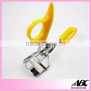 Wholesale Mini Eyelash Curler With Soft Handle thumbnail-4