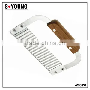 42076 Dough Sheeter Cutter Pastry/Flour Cutter With Wooden Handle thumbnail-1