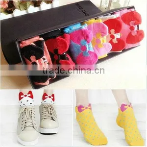 Latest Design Promotion Fashion Exclusive Sweetheart Princess Good Stretch Anti-slip Jacquard With Cute Bow Dots Women Socks thumbnail-1