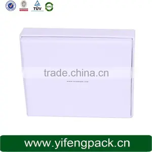 High Quality Printing Logo Customized White Carton Box Wholesale thumbnail-1