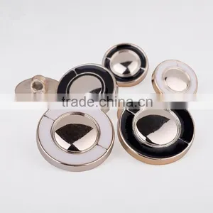 Wholesale Fancy Designer Coat Buttons Custom Made Plastic Buttons for Clothing thumbnail-1