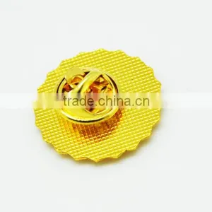 Wholesale Cheap Gold Plated Souvenir Metal Badge thumbnail-3