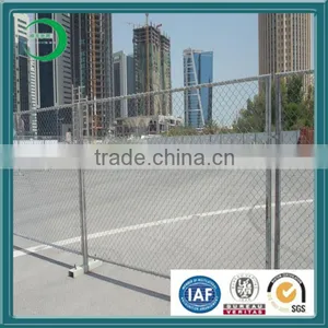 Low-Carbon Iron Wire Material and Square Hole Shape Chain Link Fence thumbnail-2