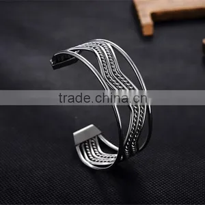 2016 Latest New Design Stainless Steel Silver Open Cuff Bangle for Women Engraved Jewelry thumbnail-3