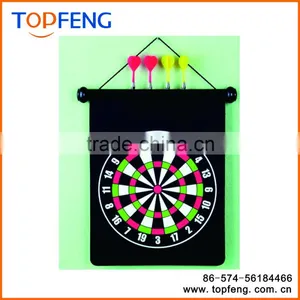 Magnetic Roll-up Dart Board and Bullseye Game With Darts thumbnail-5