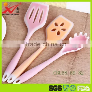 Fashional Style Double Tier Silicone 3-piece Kitchenware Set Utensil thumbnail-1