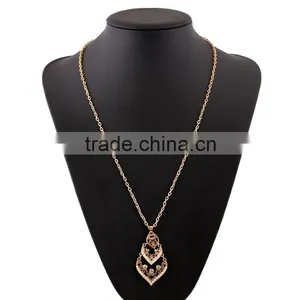 Retro Baroque Fashion Hollow Out Drop Shape Gold Long Thin Chain Pearl Necklace thumbnail-4