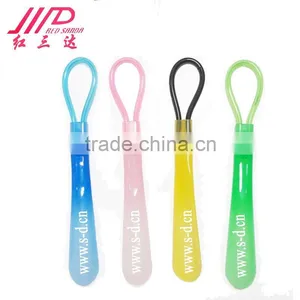 Plastic Shoehorn thumbnail-1