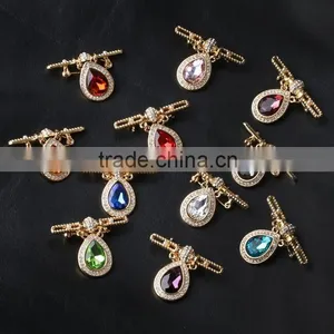 Vintage Multicolor Big Cheap Crystal Diamond Brooch thumbnail-1