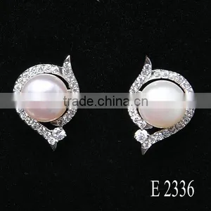Imitation White Gold Plated Stud Earrings Wholesale Freshwater Pearl Jewelry thumbnail-1