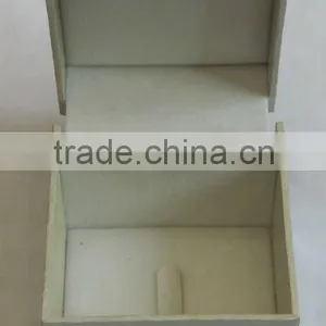 Square Shape Leatherette Ring Case thumbnail-1