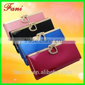 Luxury Style Cute Rhinestone Clutch Leather Travel Wallet and Purse for Women With Elegant Apperance thumbnail-1