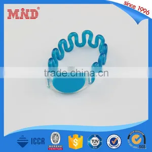 MDWW69 Customized Festival Plastic Chip RFID Woven Wristband thumbnail-3