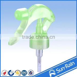 2016 Hot Sale Plastic Mini Trigger Sprayer for Home Garden thumbnail-3