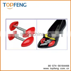 Set of 2 Mini Shoe Stretchers thumbnail-1