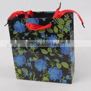 Flower Design Foldable Gift Bag / Shopping Paper Bag thumbnail-1