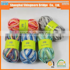 China Knitting Yarn Gold Supplier Hot Wholesale 2016 New Fashion DIY Wool Sock Yarn for Knitting thumbnail-6