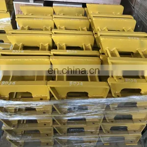 OEM Quality D6D D85 D7G D65 Bulldozer Track Roller Excavator Bottom Roller and Lower Roller D30 D31 Bulldozer Track Guard thumbnail-4