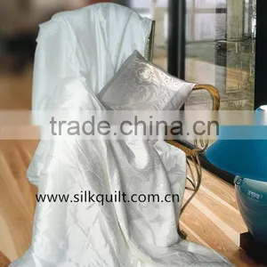 High Quality Handmade Silk Quilt Jacquard thumbnail-1