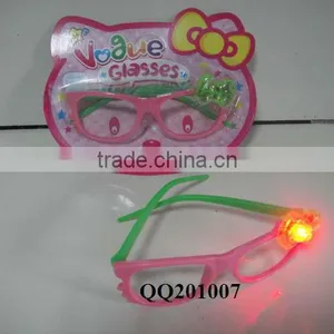 Lovely Plastic Toy Glasses thumbnail-1