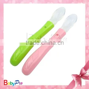 China Manufacturer High Quality Eco-friendly Material Hot Sell Baby Spoon Baby Feeding Silicone Spoons thumbnail-2