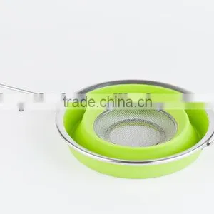 Collapsible Silicone Colander thumbnail-2