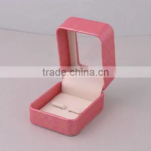 Rectangular Shaped Necklace Case With Window thumbnail-1