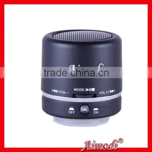 Modern Popular Novelty Music Mini Speaker With fm Radio Function thumbnail-1