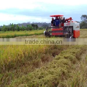 Big Tank Combine Harvester Machine thumbnail-2