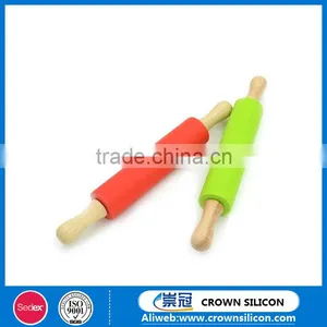 Silicone Rolling Pin With Wooden Handle,Non-stick Silicone Rolling Pin thumbnail-2
