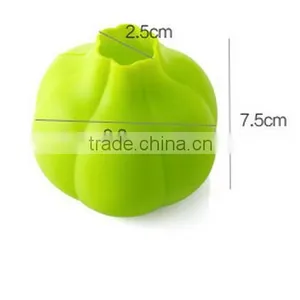 Cy287 New Creative Silicone Garlic Peeler Kitchen Gadget Roller Tool Kitchen Accessory Tool thumbnail-6