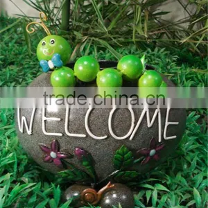 Yongsheng Low Factory Price Wrought Iron Wall Planter Pot With Metal Material Superior Quality thumbnail-1
