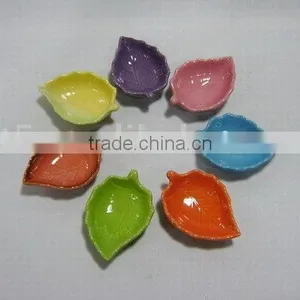 Ceramic Leaf Bowl thumbnail-1