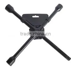 4-way Lug Wrench thumbnail-1